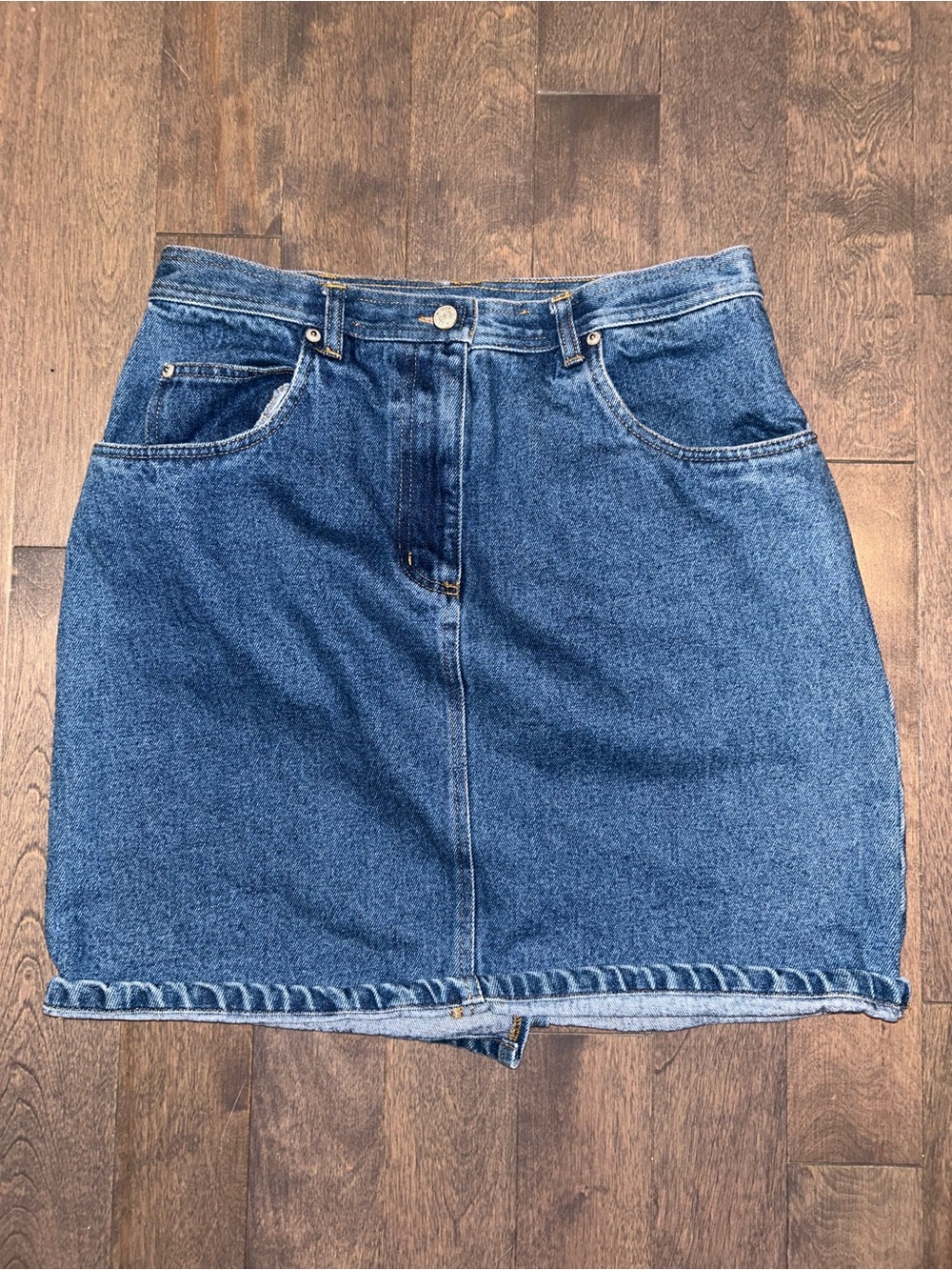 Vintage Bill Blass Denim Skirt Womens size 12 Made in UAE